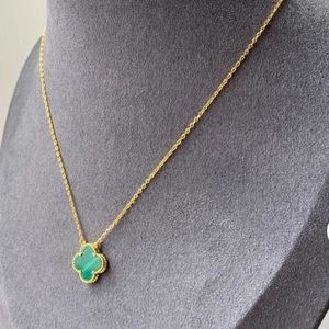 Van cleef style necklace